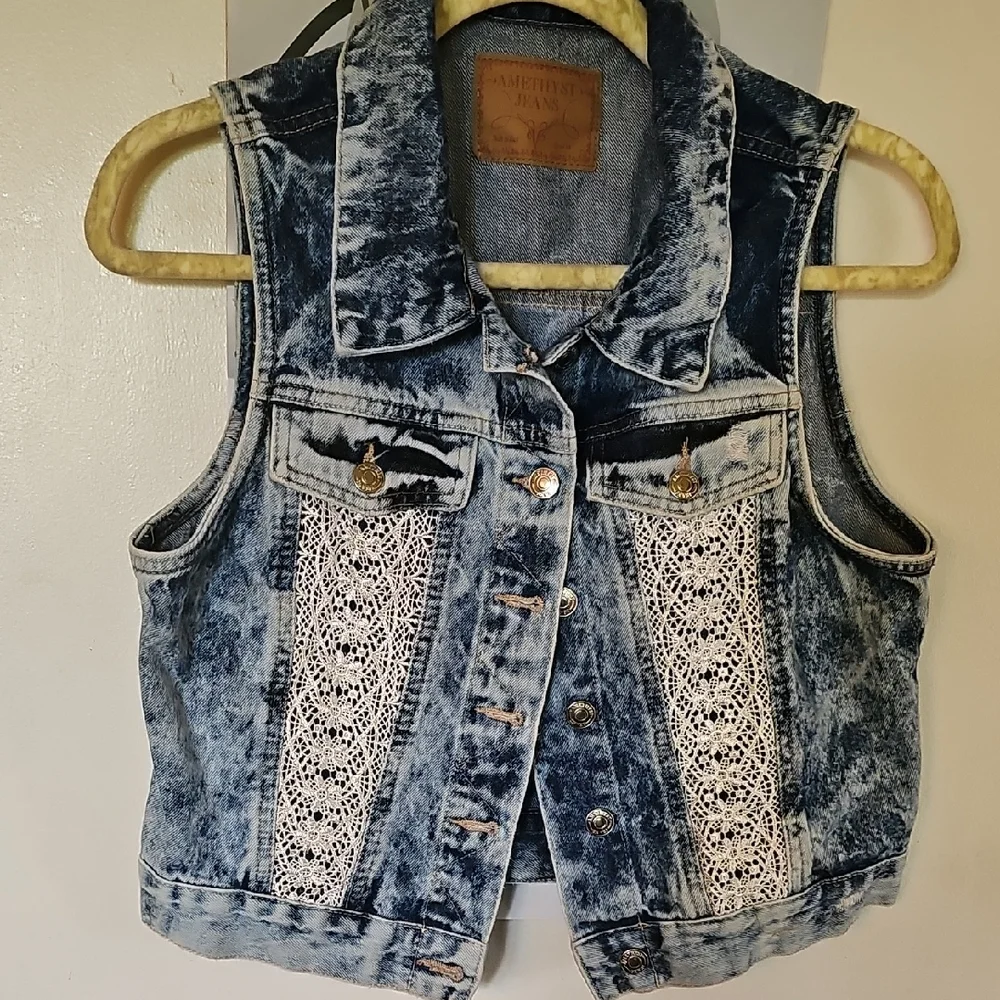 Amethyst Jeans Blue Denim Vest. Size Large. - Picture 1 of 6